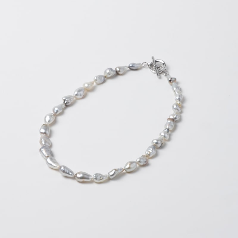 Azaria(アザリア)　南洋パールグレー・バロックネックレス