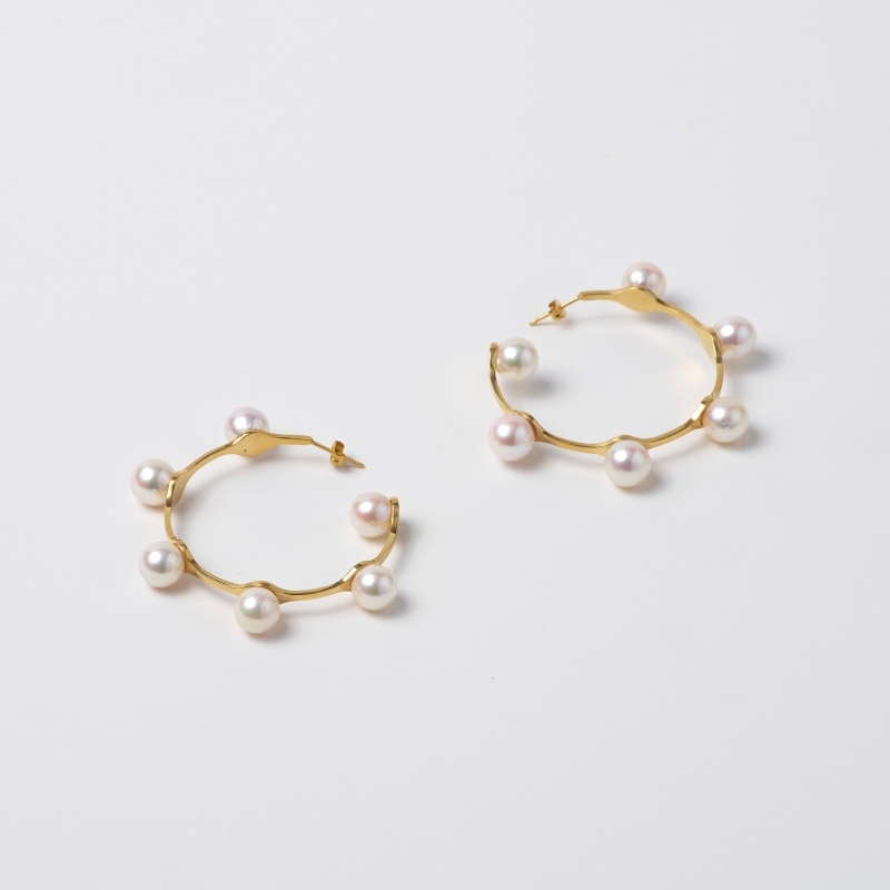 Beelet(ビーレット)淡水パール5粒ピアス