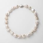 Sienna(シエナ)　淡水パールホワイト小粒・オイスターネックレス