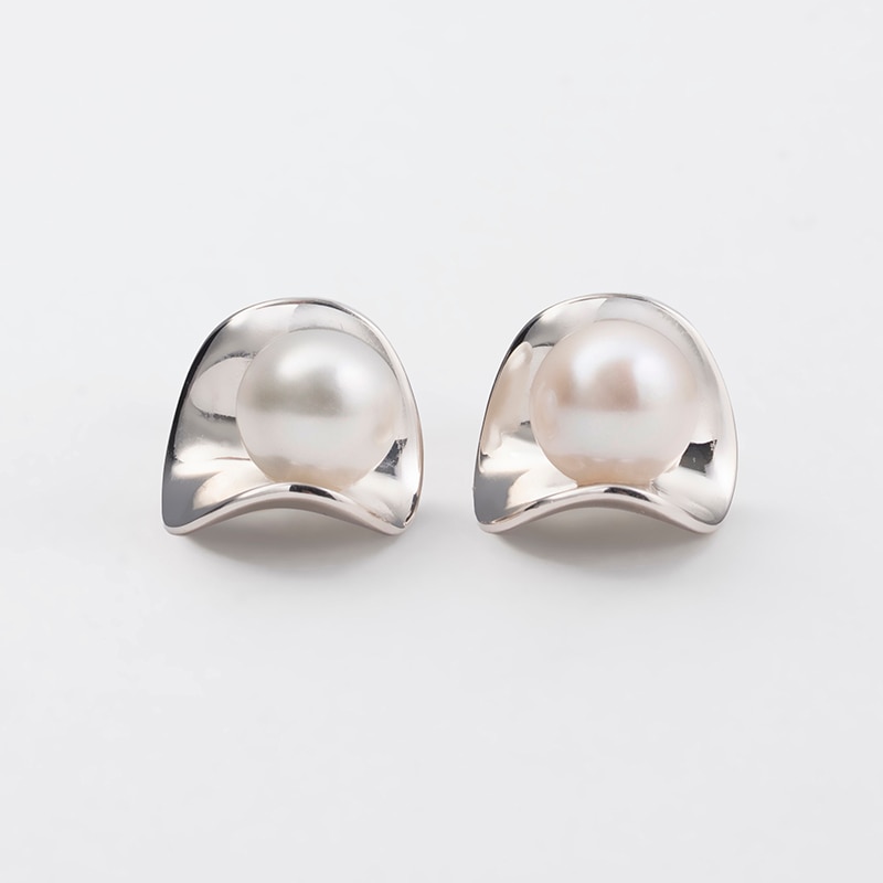PhoebeW(フィービー)　パールチップスピアス