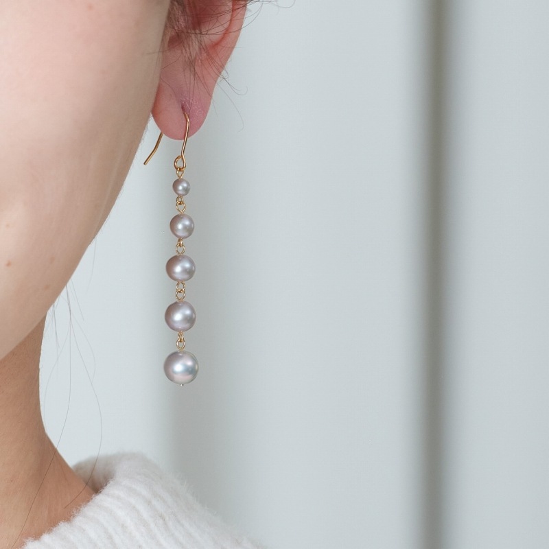 Ella2(エラ2)　淡水パールグレーグラデーションピアス