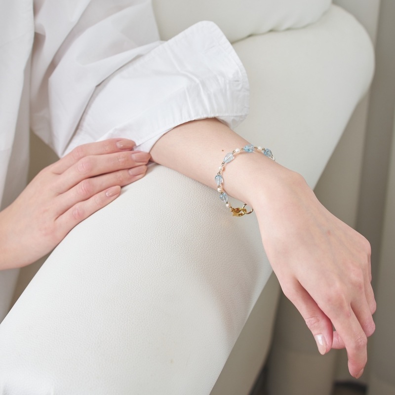 Byron(バイロン)ベビーパール×ブルートパーズブレスレット