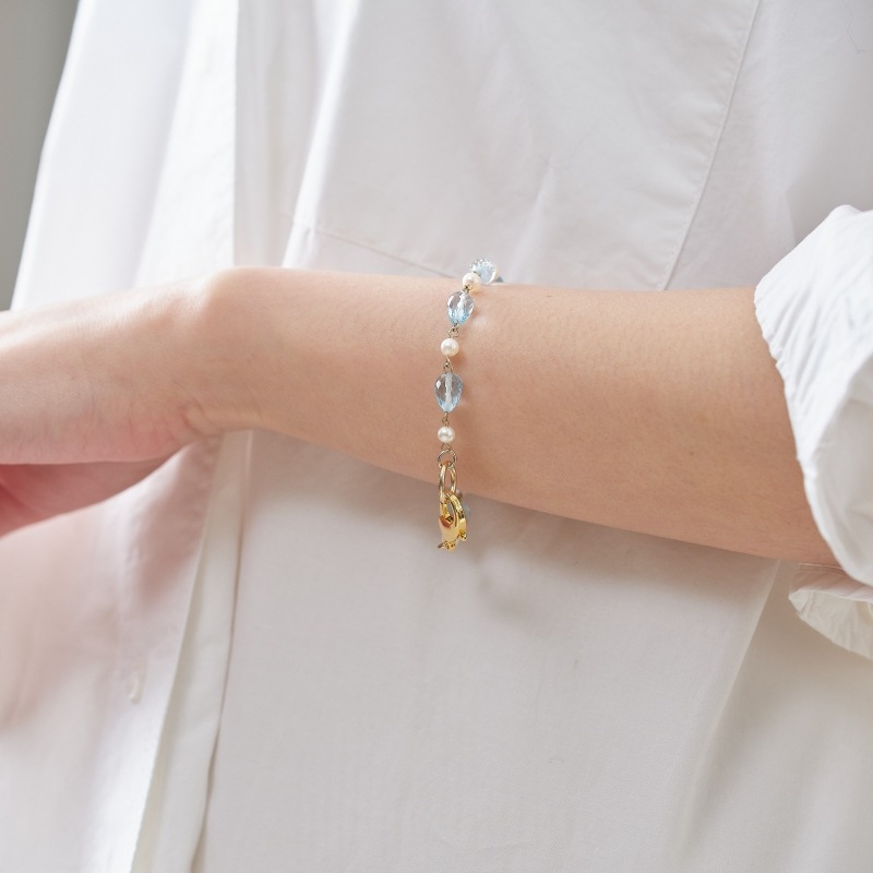 Byron(バイロン)ベビーパール×ブルートパーズブレスレット