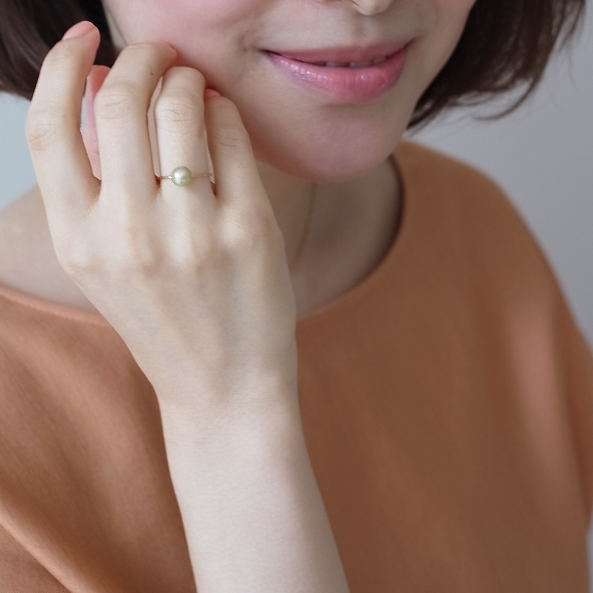 18金 自由が丘シリーズ リング パール1珠 ナチュラルグリーン
