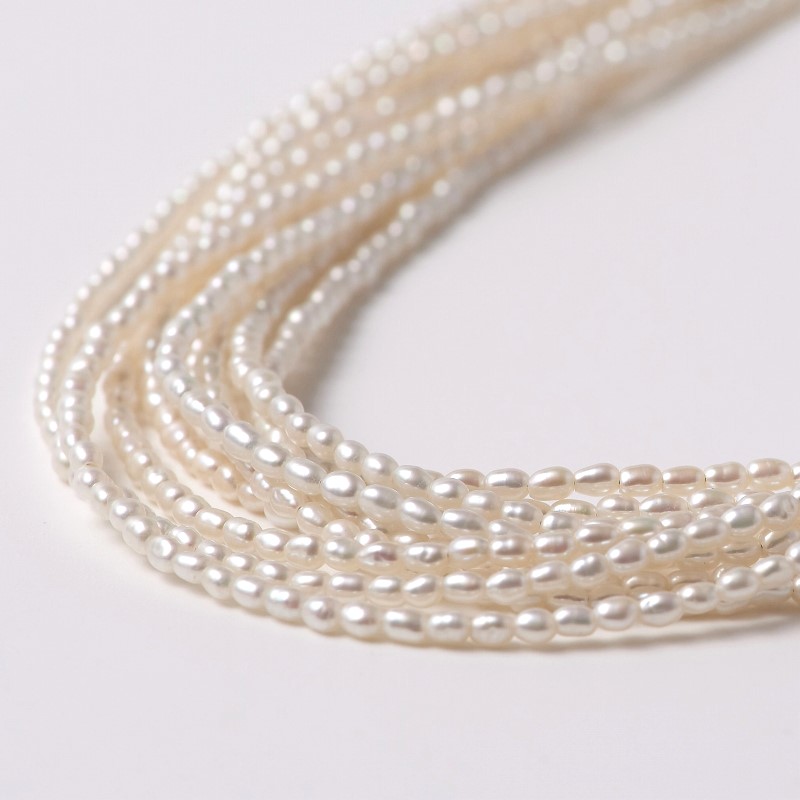 Veronique(ヴェロニク) 淡水パールホワイト・小粒ライス10連ネックレス