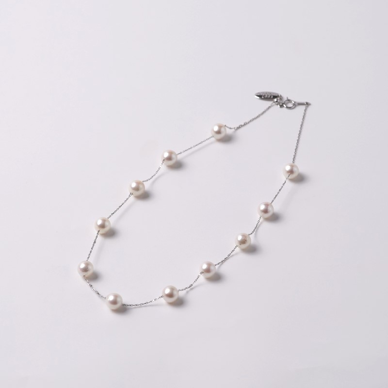 Fiona2(フィオナ2）　アコヤパールホワイトセミラウンド・10金ステーションネックレス