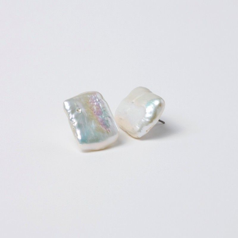 DRIES VAN NOTEN ホワイト　ピアス　パール Dries Van Noten(ドリス ヴァン ノッテン) ピアス(レディース