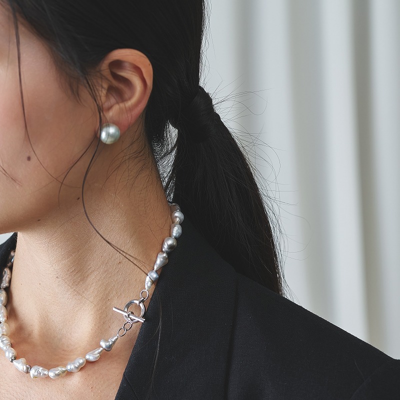 南洋パール　バロックパール　大粒　一粒スタッズパールピアス