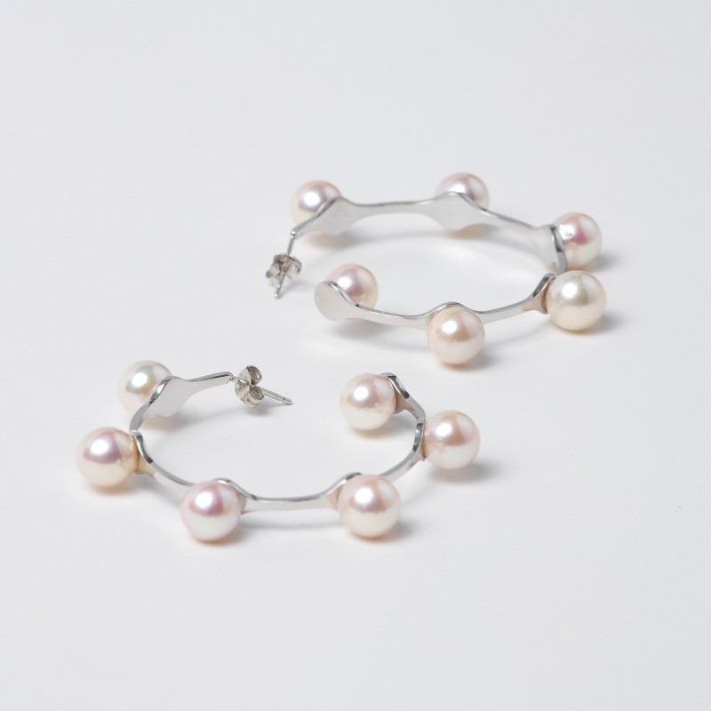 Beelet2(ビーレット)淡水パール6粒ピアス