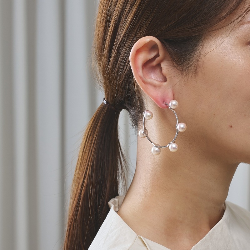 Beelet2(ビーレット)淡水パール6粒ピアス