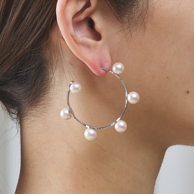 Beelet2(ビーレット)淡水パール6粒ピアス