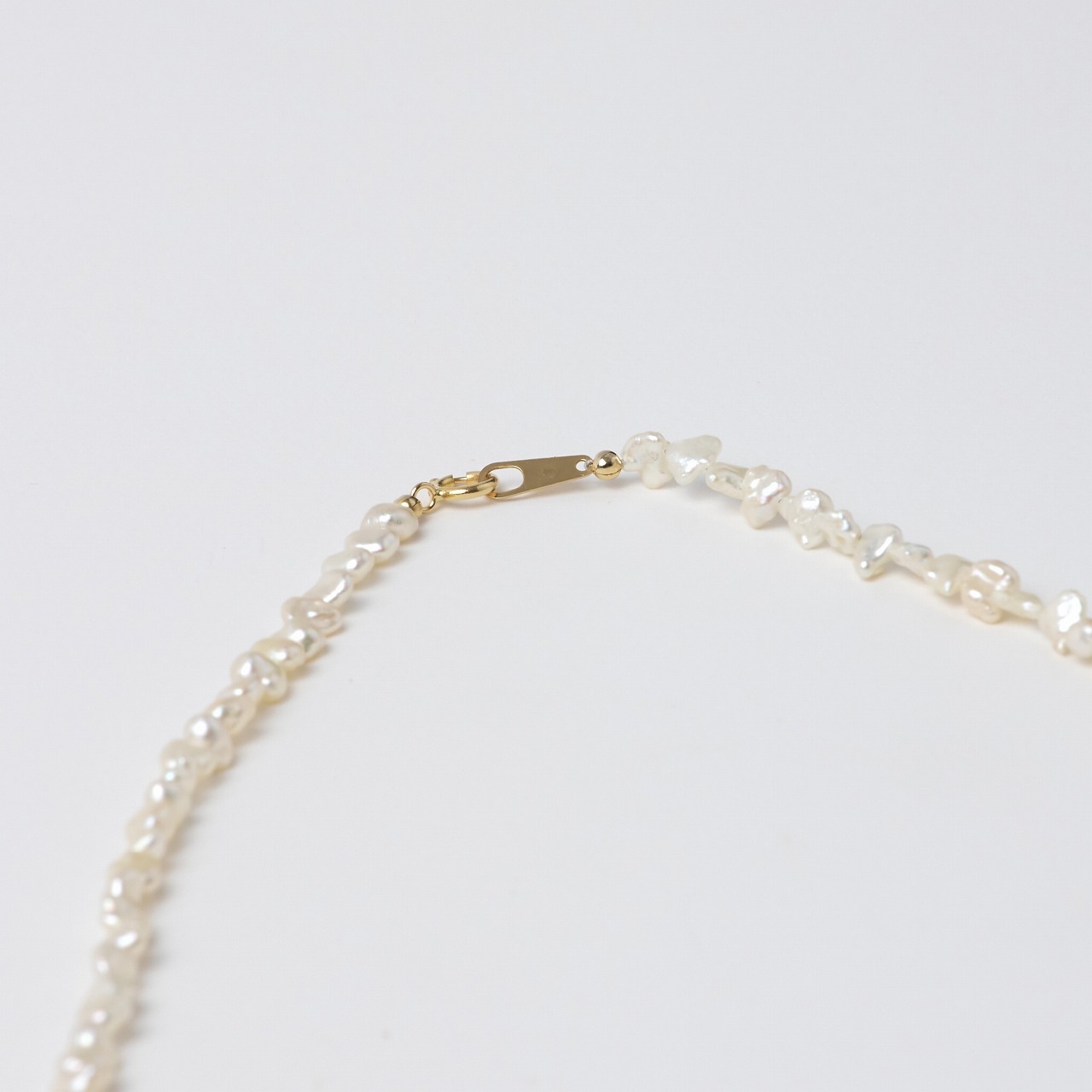 Tia(ティア)　南洋パールホワイト・ケシネックレス