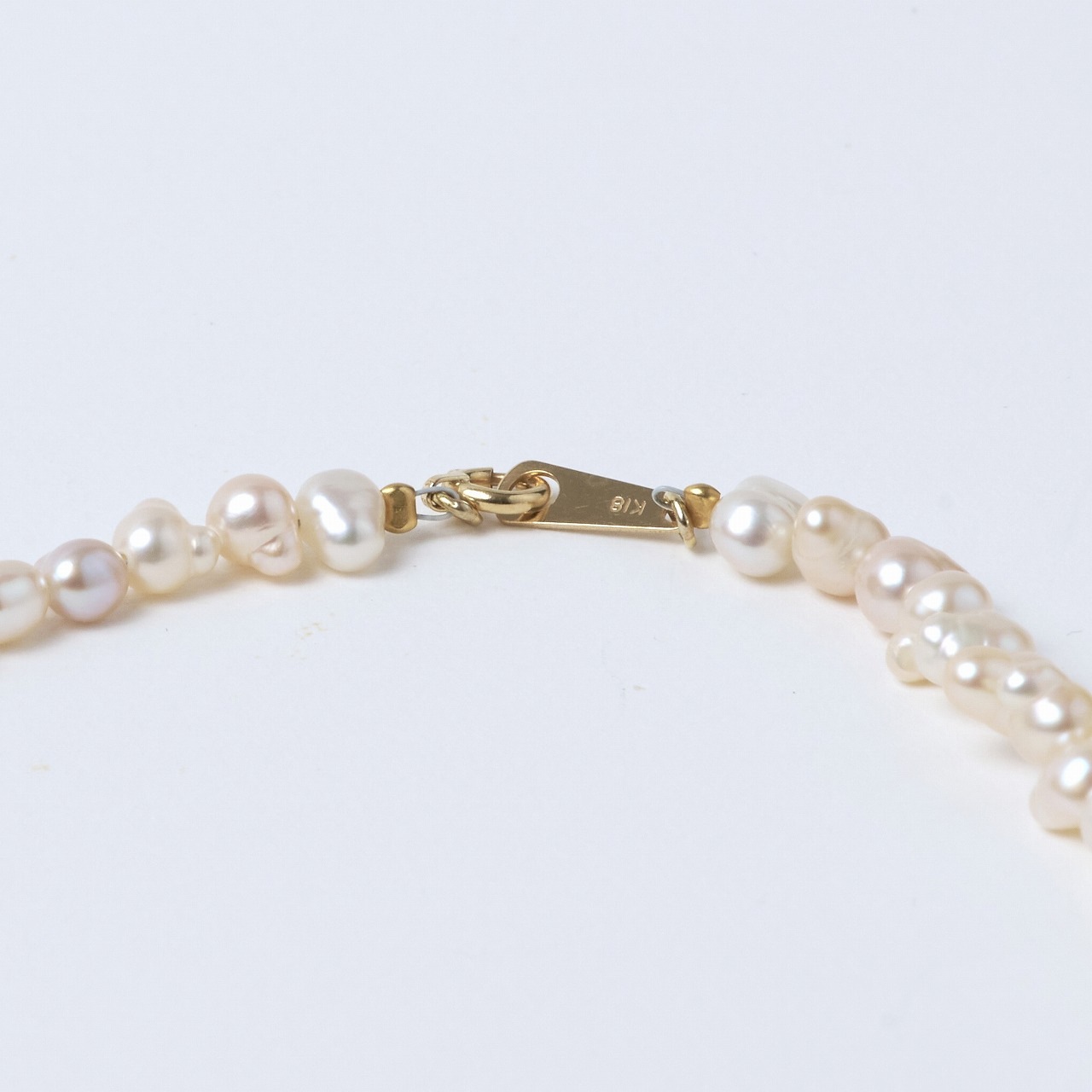 Tara(タラ)　アコヤホワイト・ケシネックレス