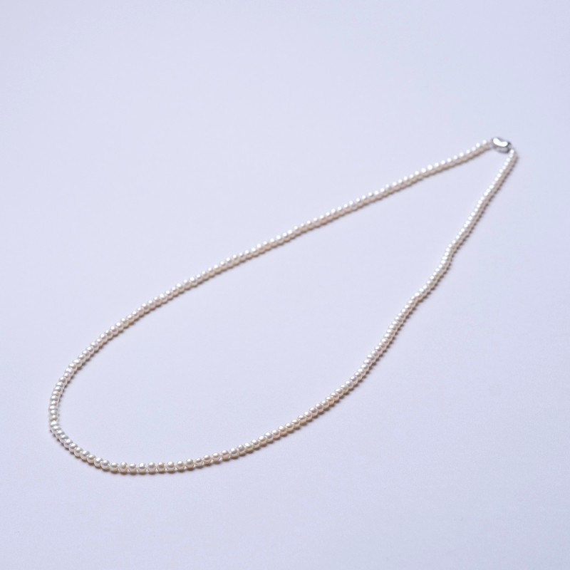 レナ(Rena)　淡水パールホワイト・ベビー120㎝ロングネックレス