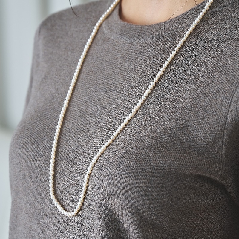 レナ(Rena)　淡水パールホワイト・ベビー120㎝ロングネックレス