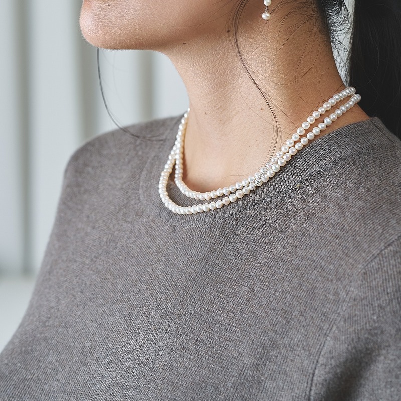 レナ(Rena)　淡水パールホワイト・ベビー120㎝ロングネックレス