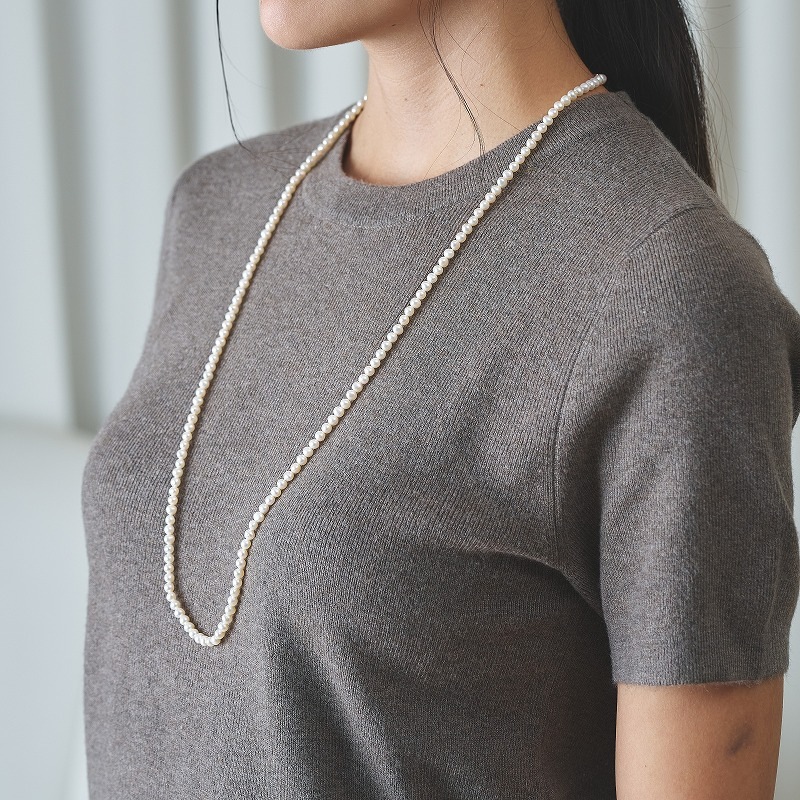 レナ(Rena)　淡水パールホワイト・ベビー120㎝ロングネックレス