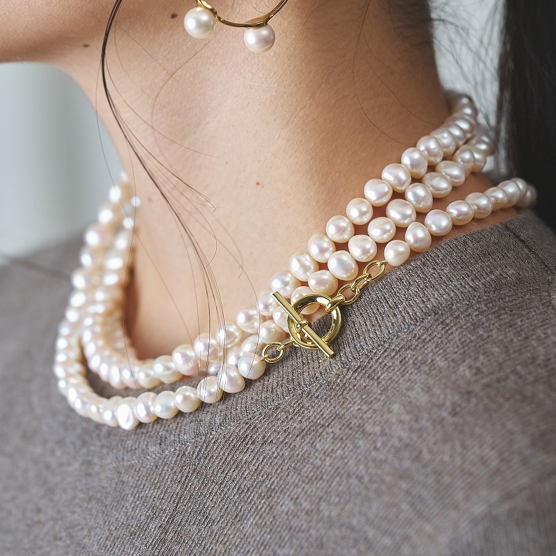 Avignon(アヴィニョン・ホワイト)　淡水パールホワイト・バロックロングネックレス