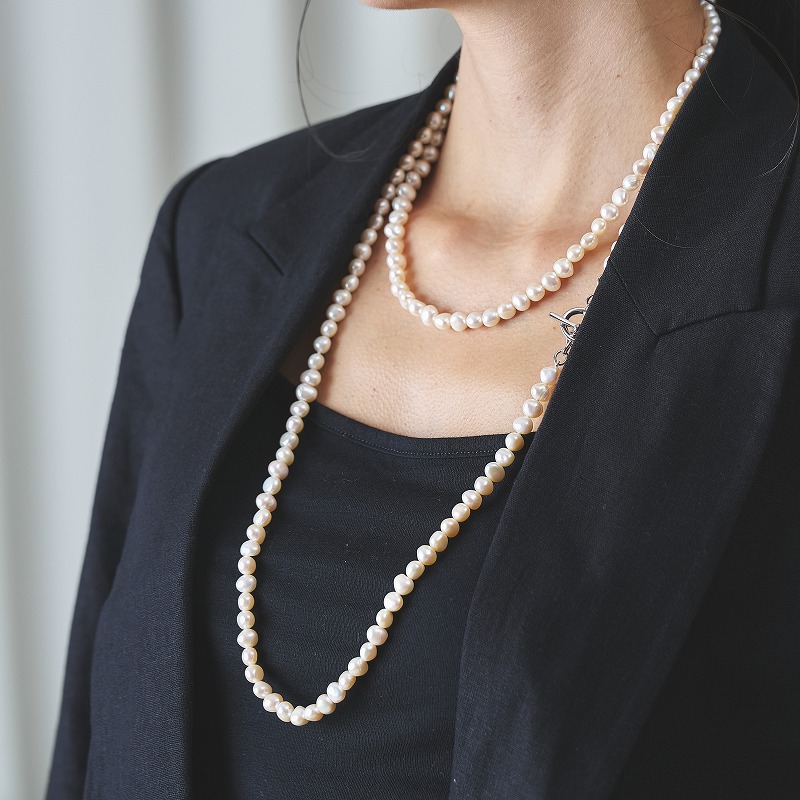 Avignon(アヴィニョン・ホワイト)　淡水パールホワイト・バロックロングネックレス