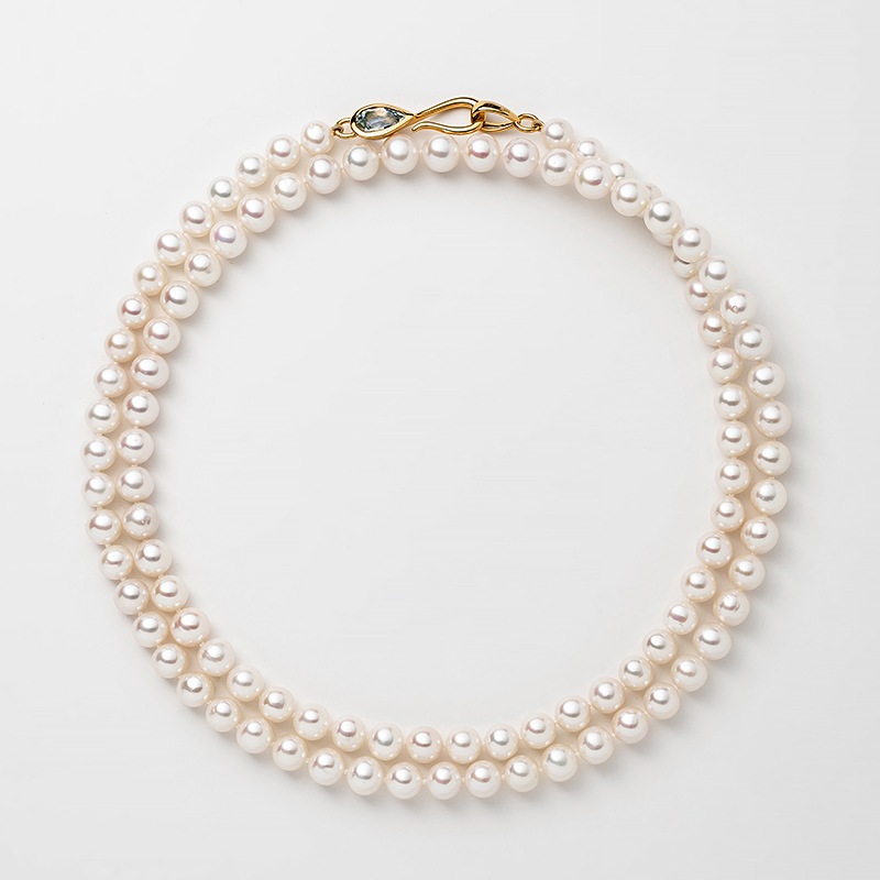 Livia(リヴィア)　淡水パールビホワイト・80㎝上質ロングネックレス