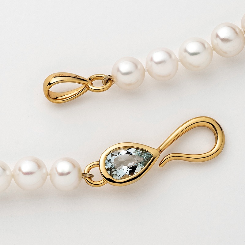 Livia(リヴィア)　淡水パールビホワイト・80㎝上質ロングネックレス