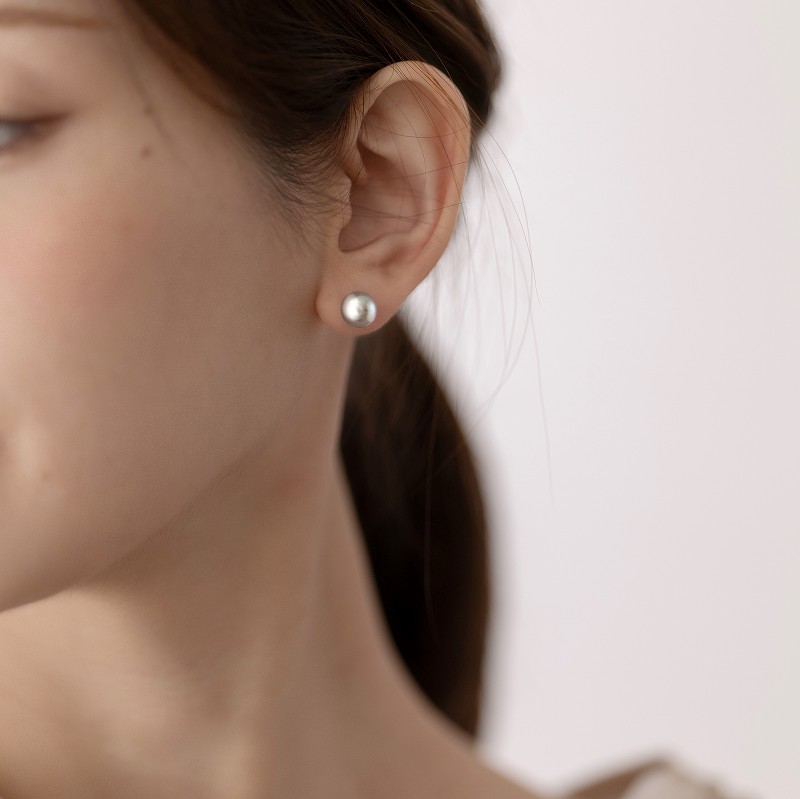 Eris(エリス) 淡水パールグレー一粒ピアス