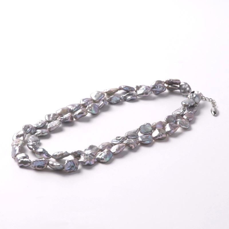 Misty(ミスティー)　淡水パールプラチナグレー・ケシロングネックレス