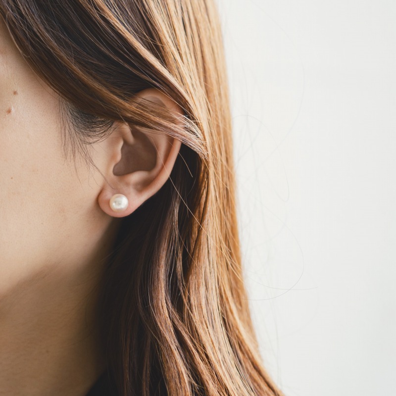 Delia(デリア)　南洋パールホワイト一粒ピアス
