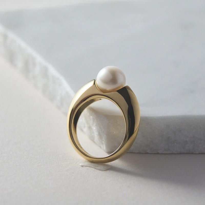 Olivia(オリヴィア)　 南洋パールホワイトリング