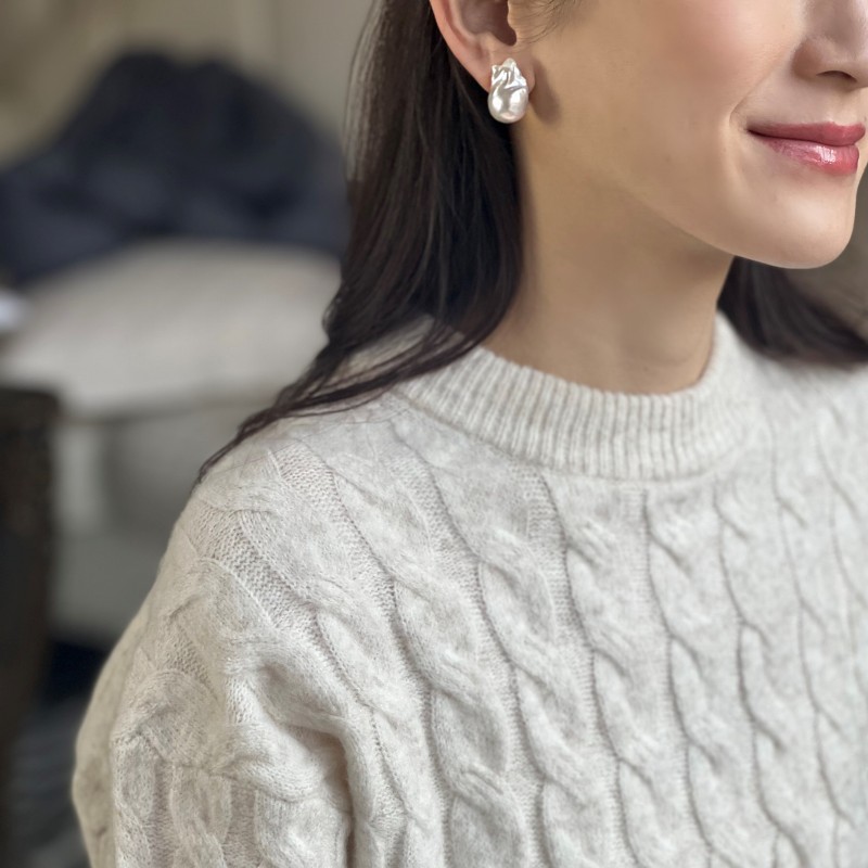 Misha(ミーシャ) 淡水パールホワイトオイスターピアス｜自由が丘COUGUE