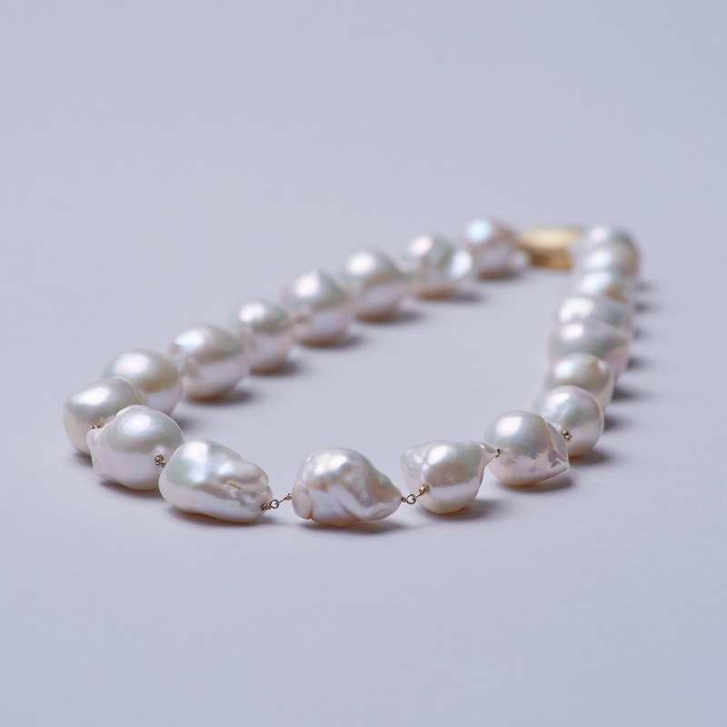 Priscalla(プリシラ)　淡水パールホワイト・オイスター10金シャンクつなぎネックレス