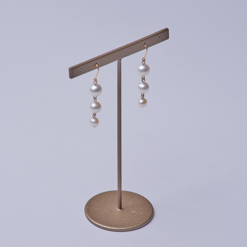 Bella(ベラ)　淡水パールホワイトグラデーションピアス