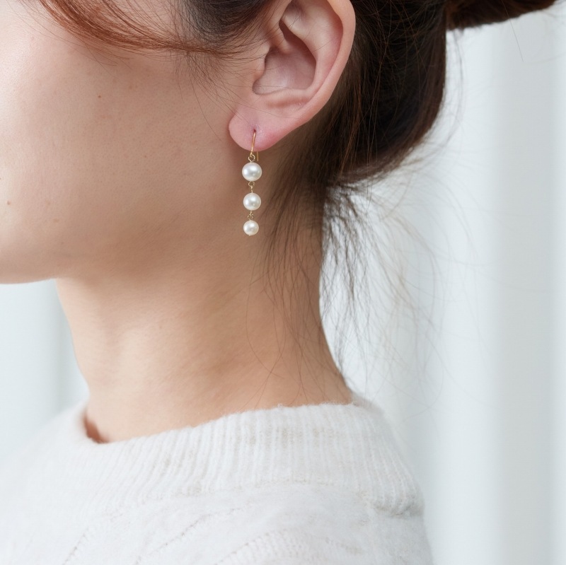 Bella(ベラ)　淡水パールホワイトグラデーションピアス
