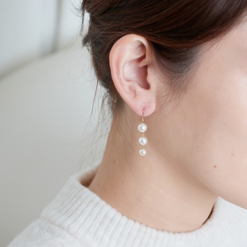 Bella(ベラ)　淡水パールホワイトグラデーションピアス