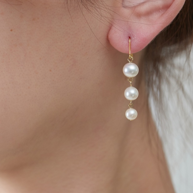 Bella(ベラ)　淡水パールホワイトグラデーションピアス