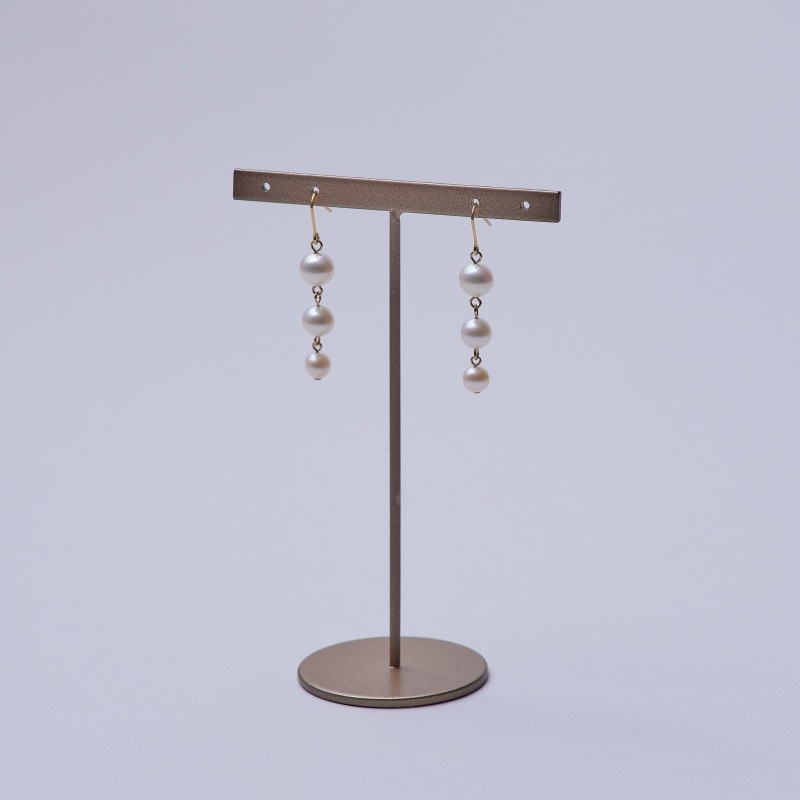 Bella(ベラ)　淡水パールホワイトグラデーションピアス