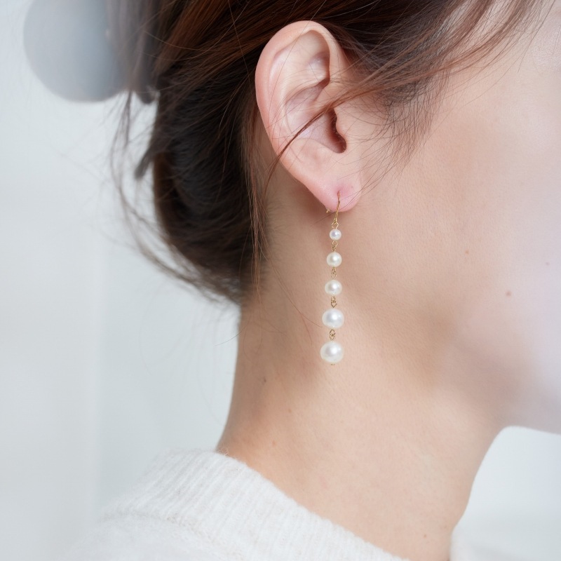 Ella1(エラ1)　淡水パールホワイトグラデーションピアス