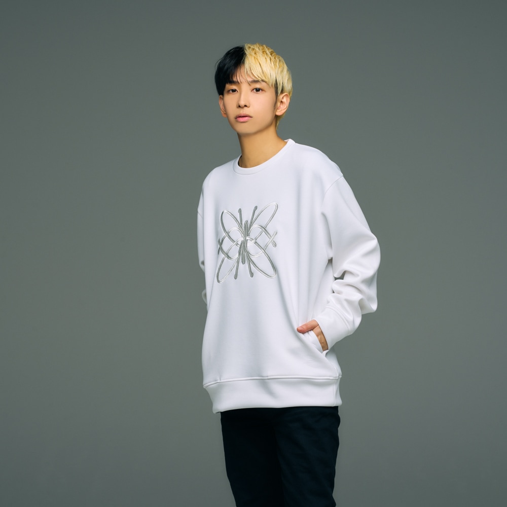 ReZARD】Tangled Logo Sweat ReZARD】Tangled Logo Sweat