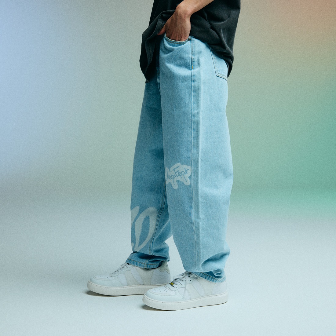 ReZARD  Masato YamaguchiSpray Logo Wide Denim Pants