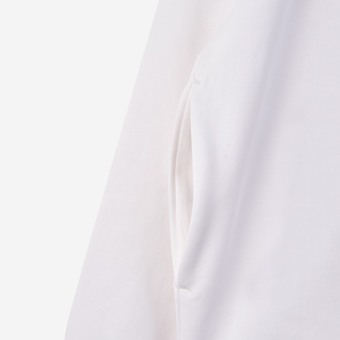 ��ReZARD�� Emboss Logo Sweat