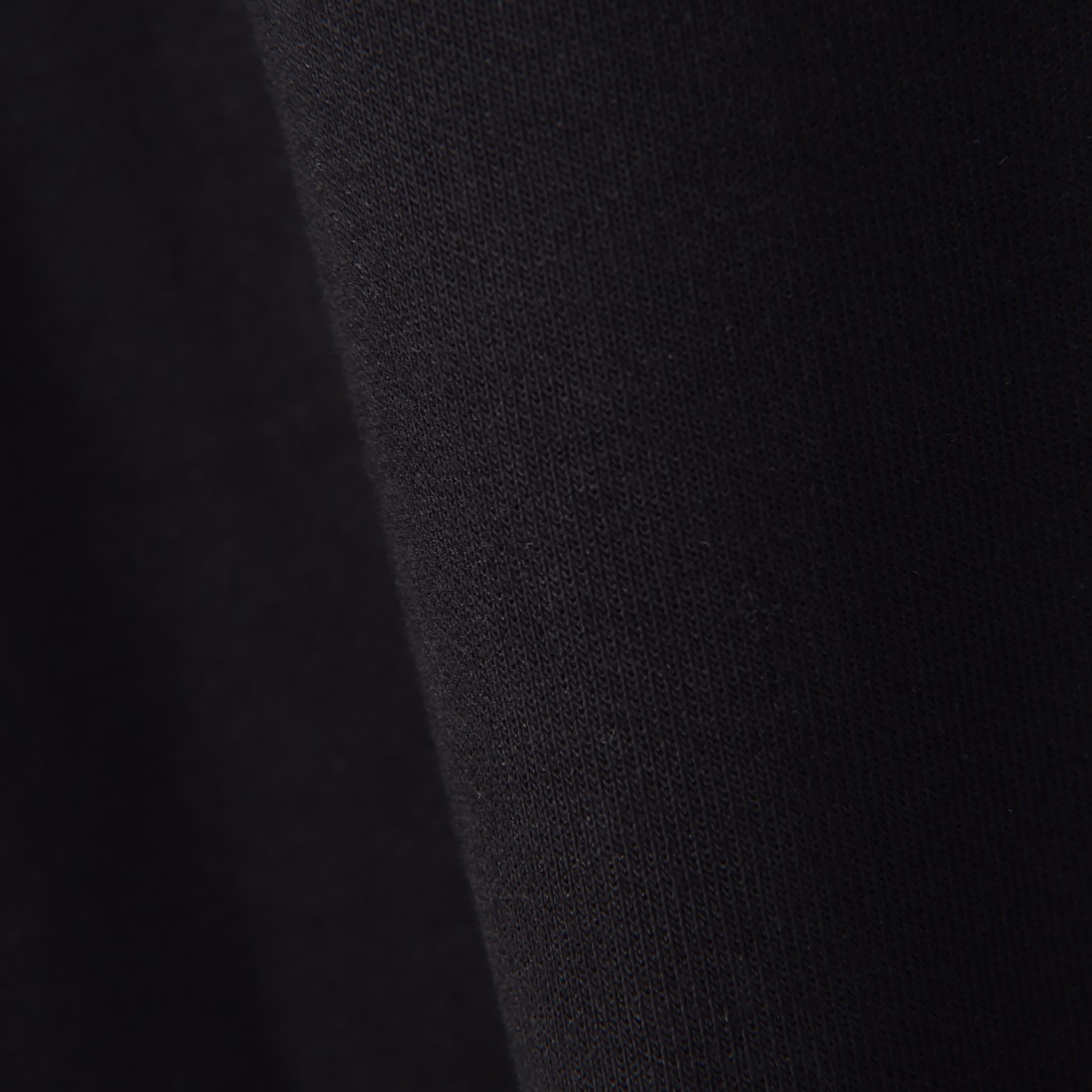 ��ReZARD�� Emboss Logo Sweat