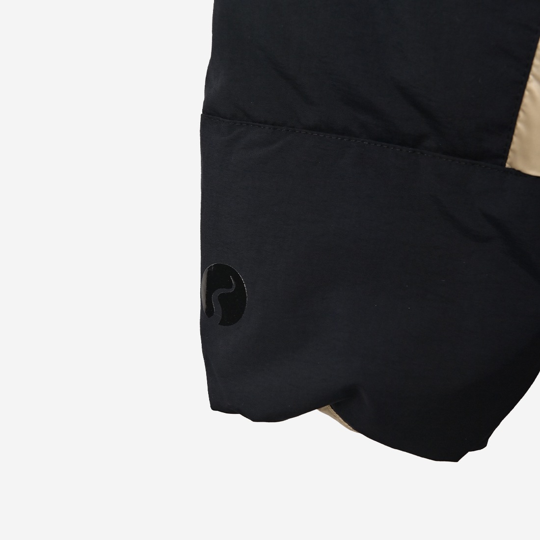 ReZARDShoulder Switched Down Jacket