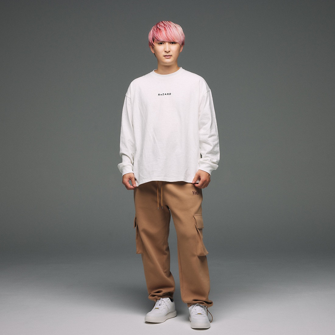 ReZARD ロングTシャツ　ヒカル 新品]ReZARD ロングTシャツ ヒカル - メルカリ