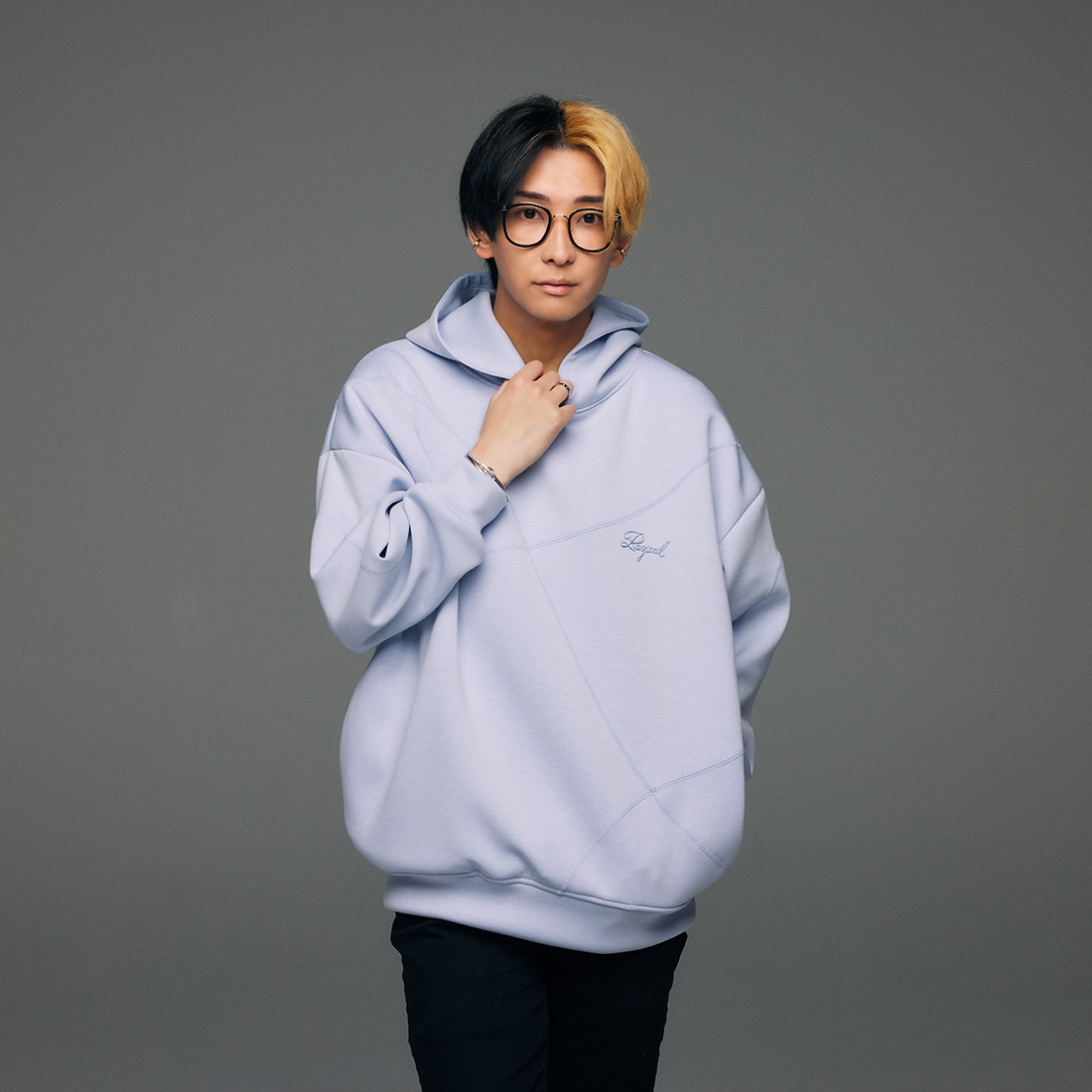 ReZARDCurved Line Stitch Hoodie