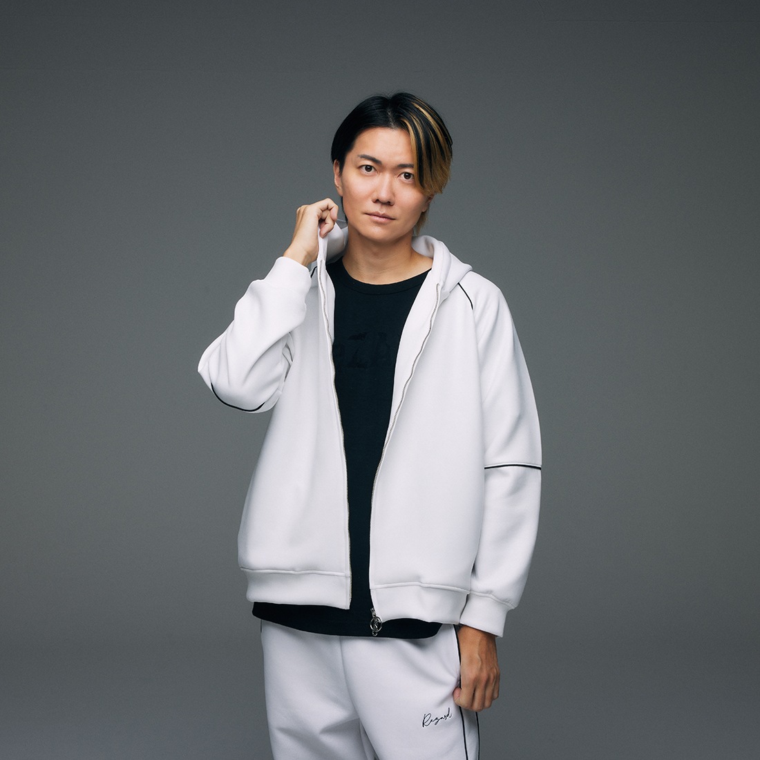 ��ReZARD��Coated Piping Hoodie