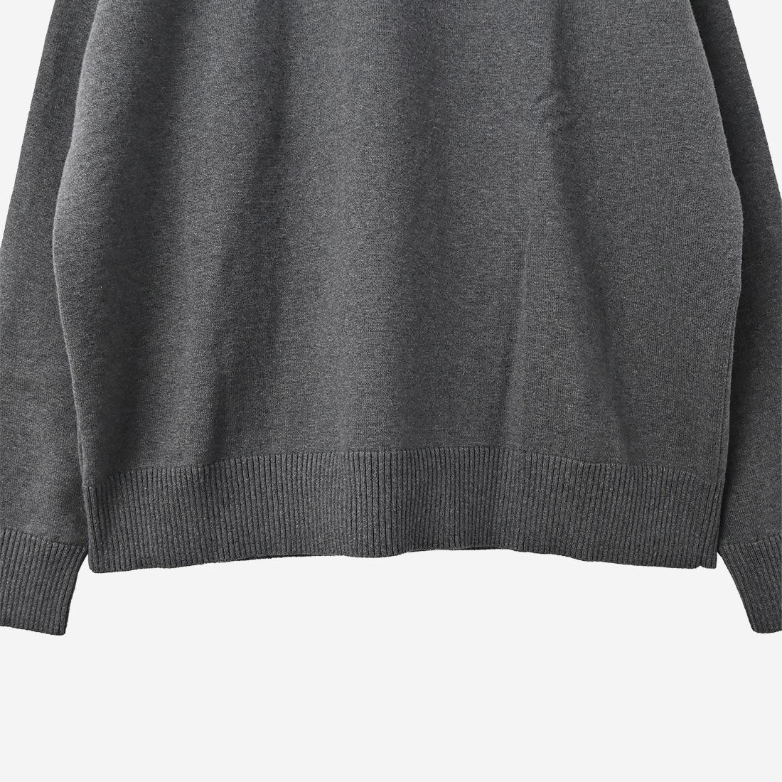 ��ReZARD��Logo Turtle Neck Sweater