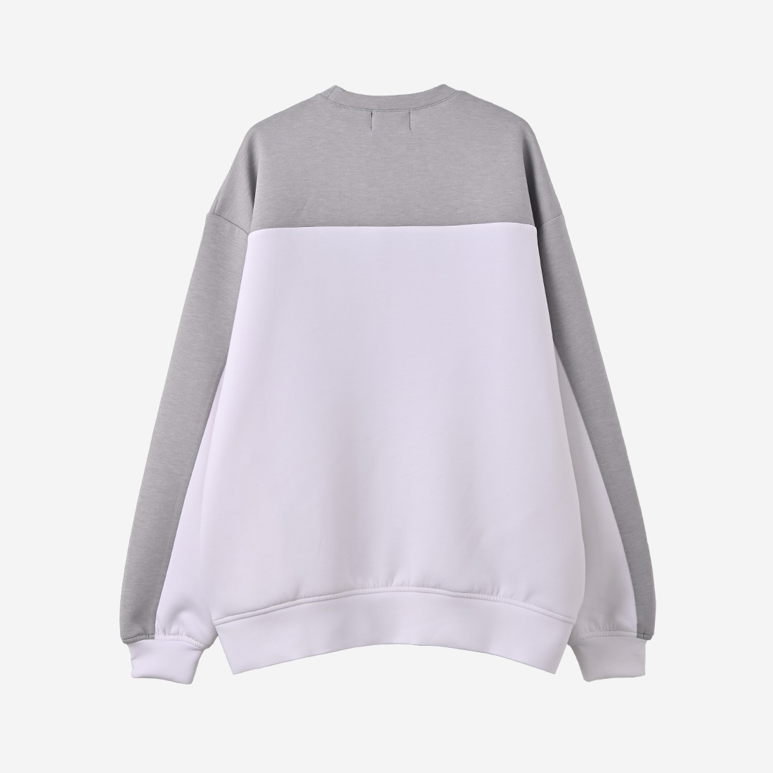 ReZARD】Chenille Embroidery Switched Sweat
