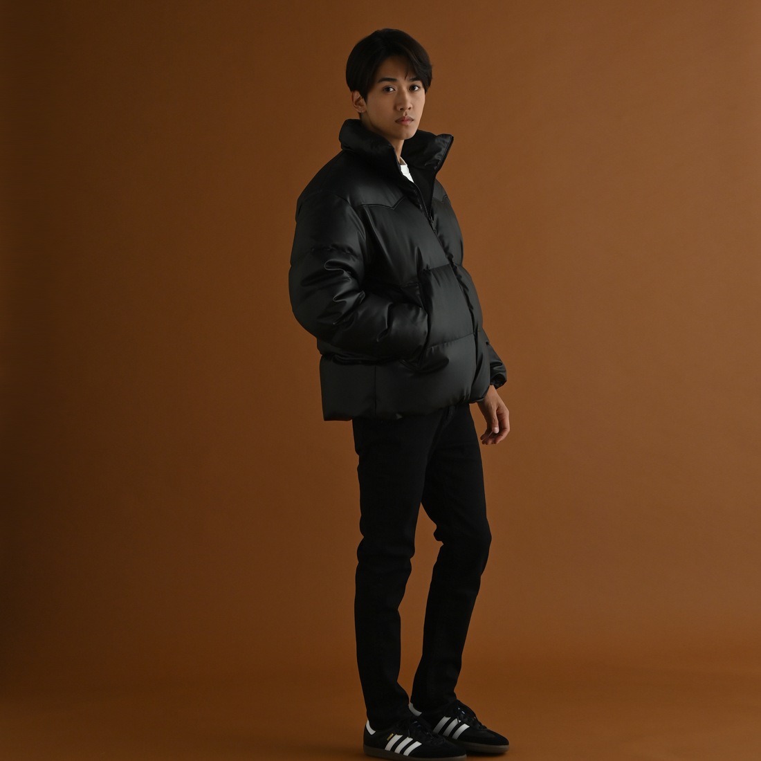 ��ReZARD��Emboss Logo Down Jacket