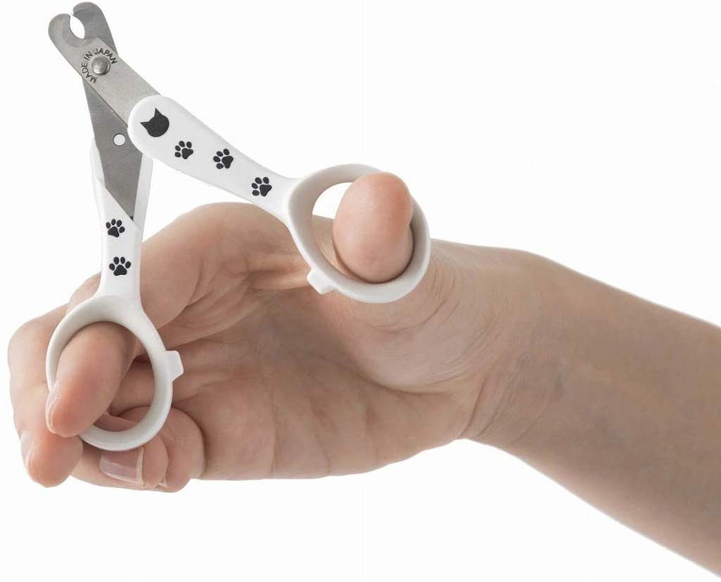 ストレスなくスパッと切れる猫用爪切り