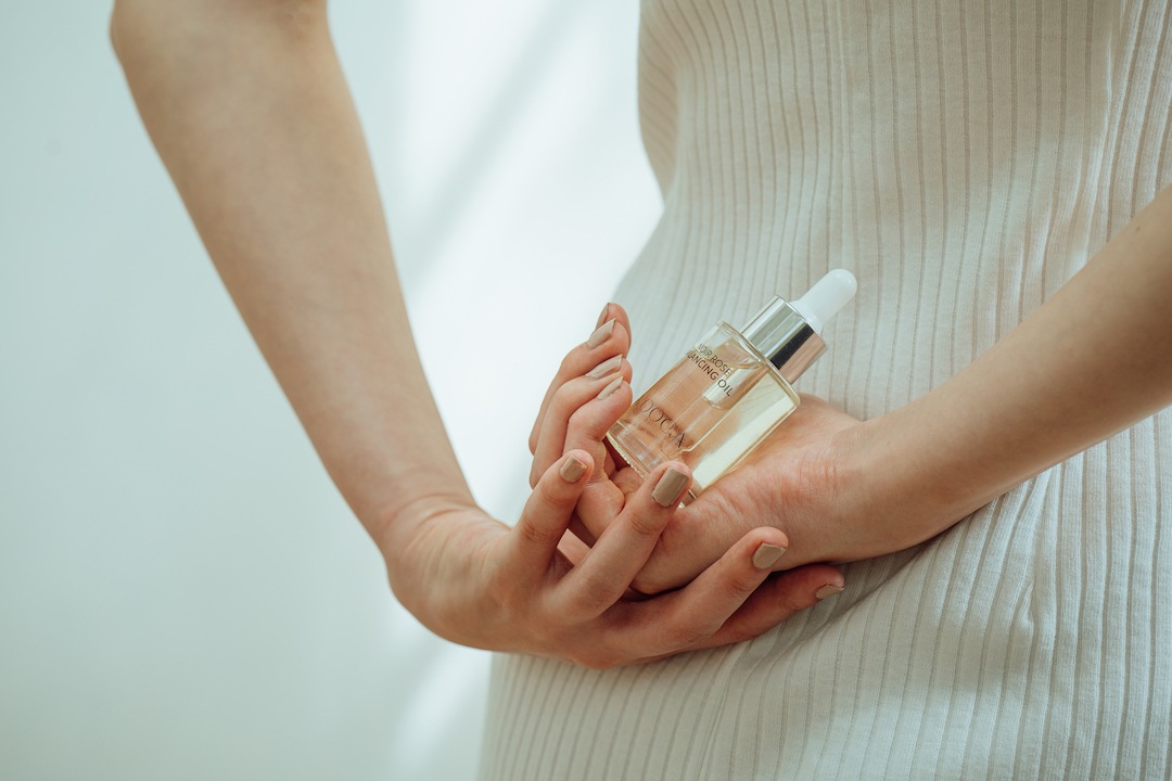 デリケートゾーン 女性ケア 天然オイル WOOCA インティメイトオイル 30mL